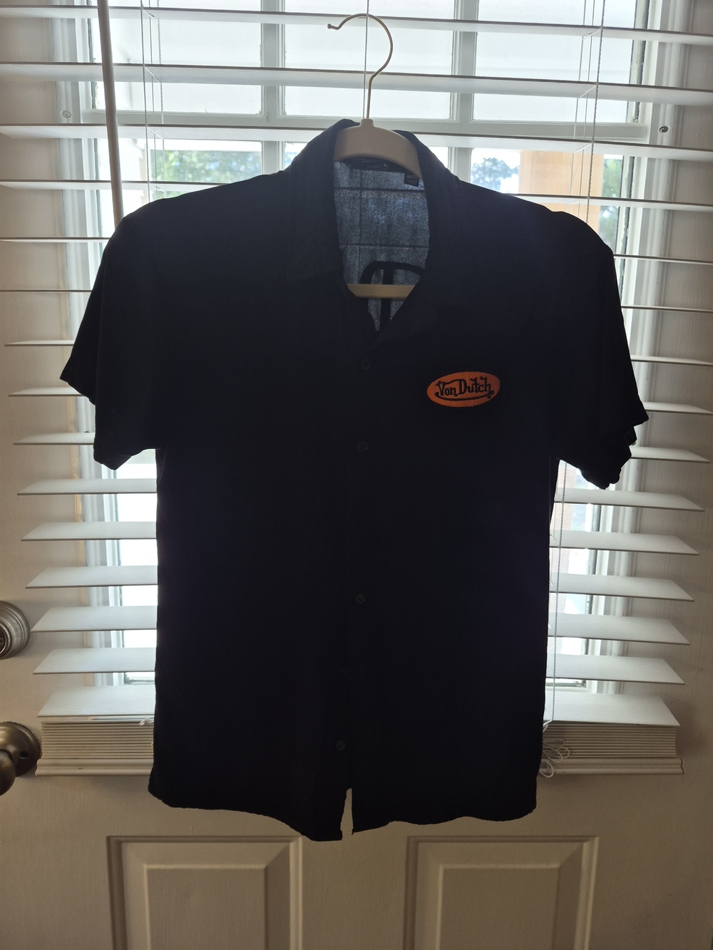 Von Dutch Black Short-Sleeve Button-Down with Orange Logo Oval Size 10/12